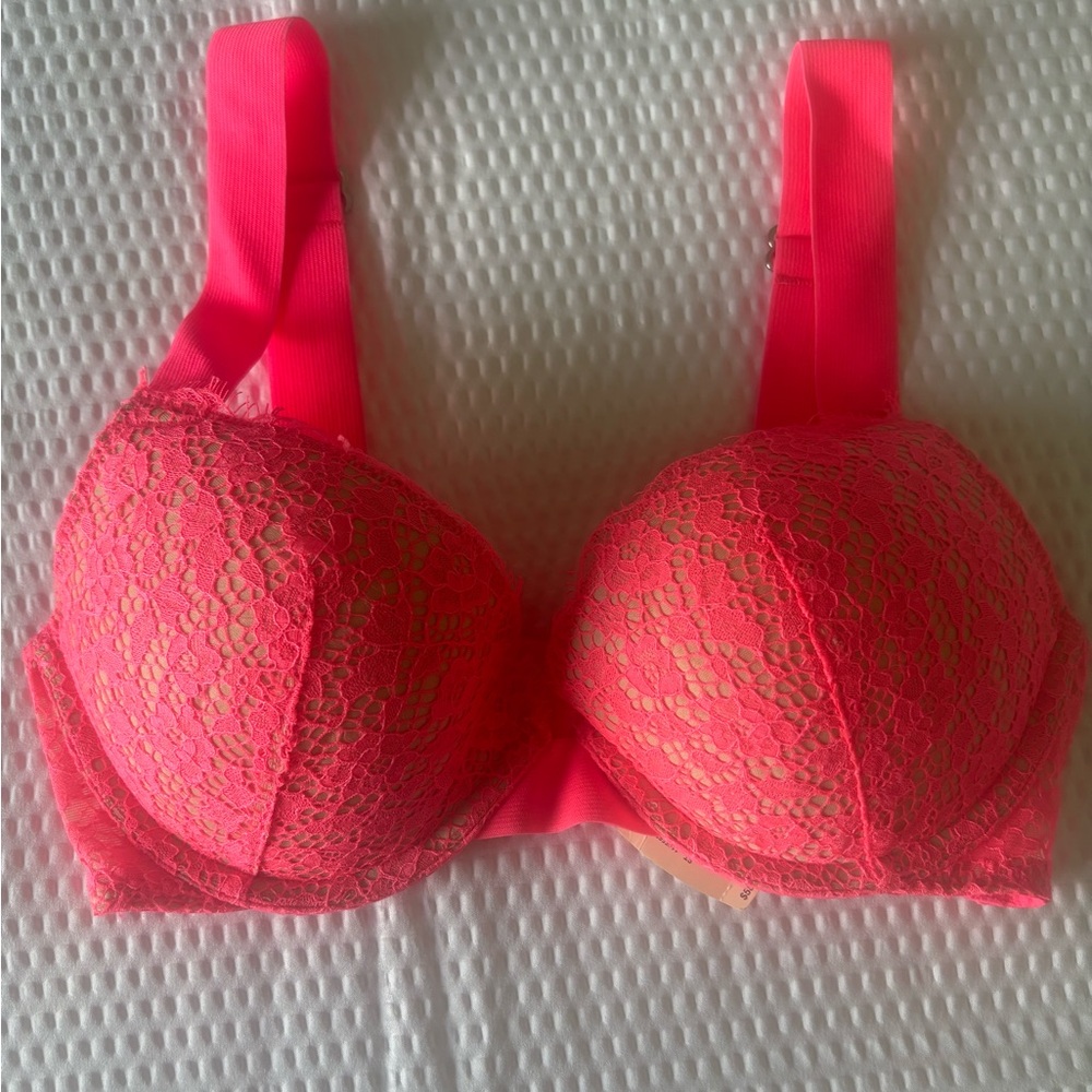 Victoria's Secret Pink Lace T-Shirt Bra